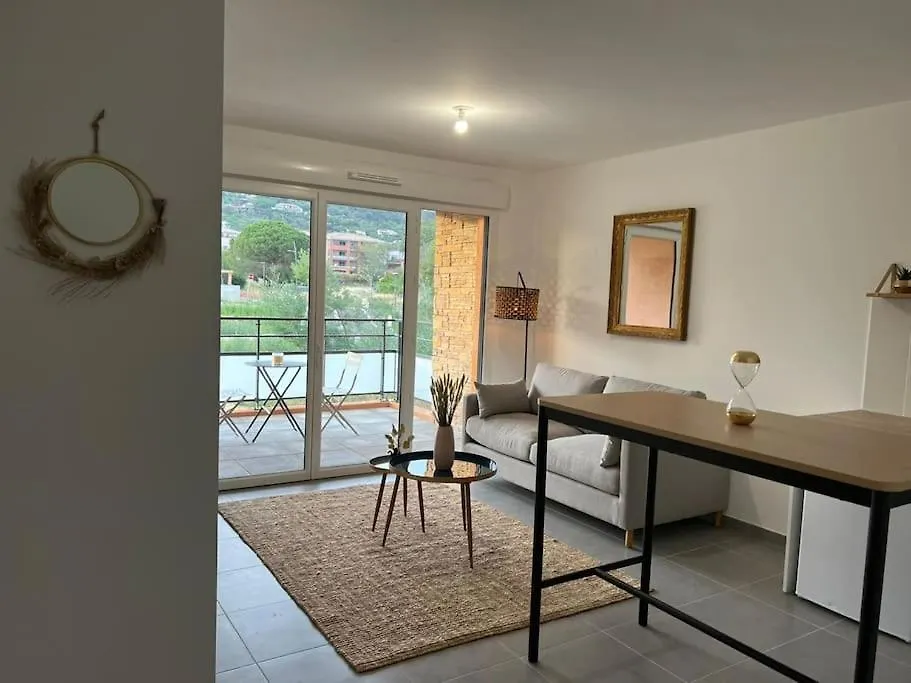 Charmant Appartement A Bormes Les Mimosas